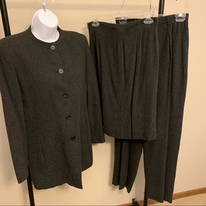 Rayon/wool blend 3 piece suit petite-Rena Rowan